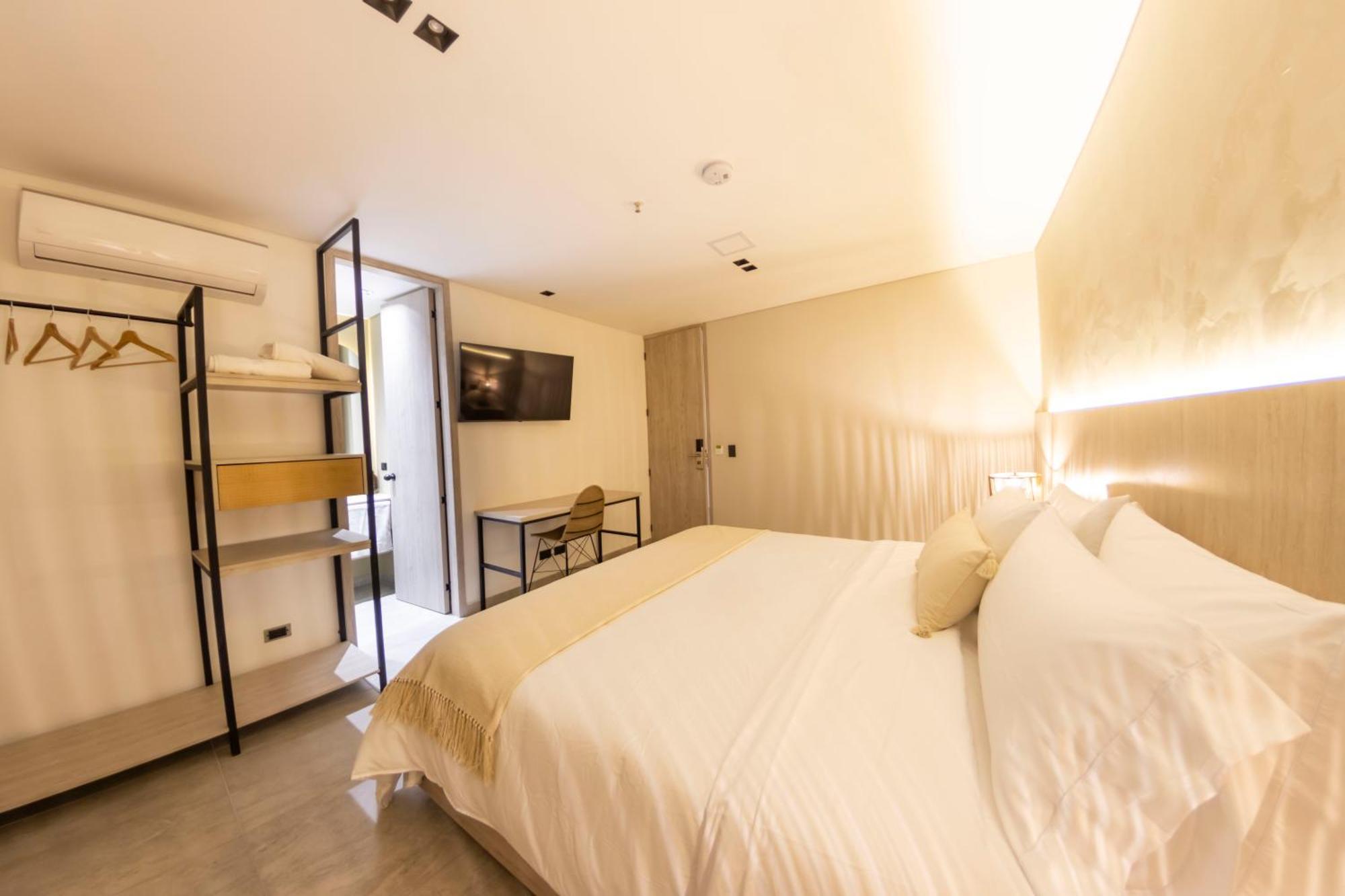 Sonata 44 Hotel Laureles メデジン エクステリア 写真